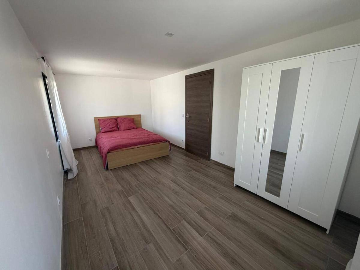 Maison la valla in Pusignan, Lyon et ses environs