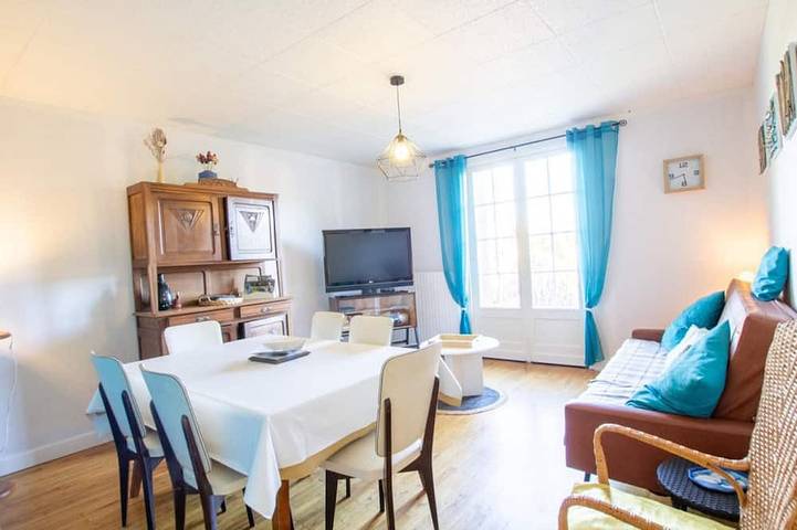 Gîte pour 6 personnes, avec jardin à Mauzac-et-Grand-Castang