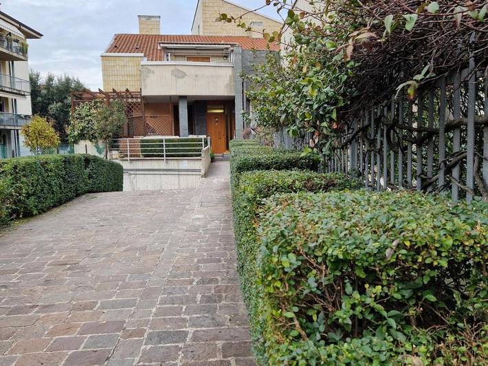 Chambre d’hôte pour 2 personnes, avec Terrasse et Jacuzzi ainsi que Jardin et Piscine dans Montorio Veronese