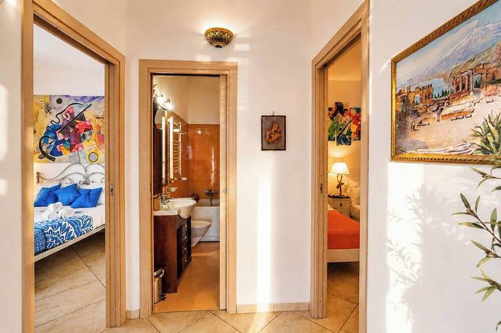 Appartamento intero, Casa Cloe terrazza panoramica vista mare in Taormina, Provincia di Messina
