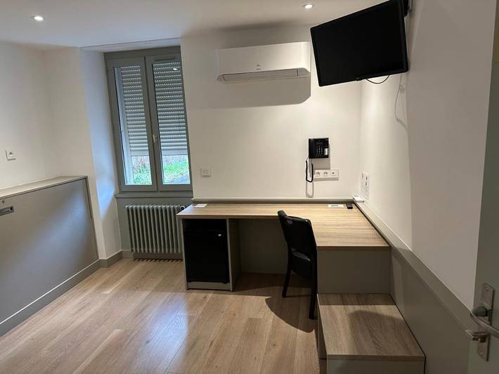 Hôtel pour 2 personnes, avec terrasse, animaux acceptés à Yenne - 4