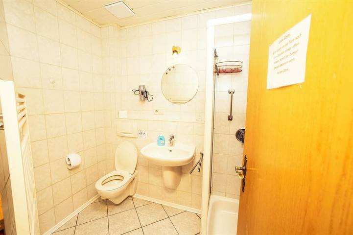 Ferienwohnung für 2 Personen, mit Balkon und Garten in Gleiszellen-Gleishorbach - 4