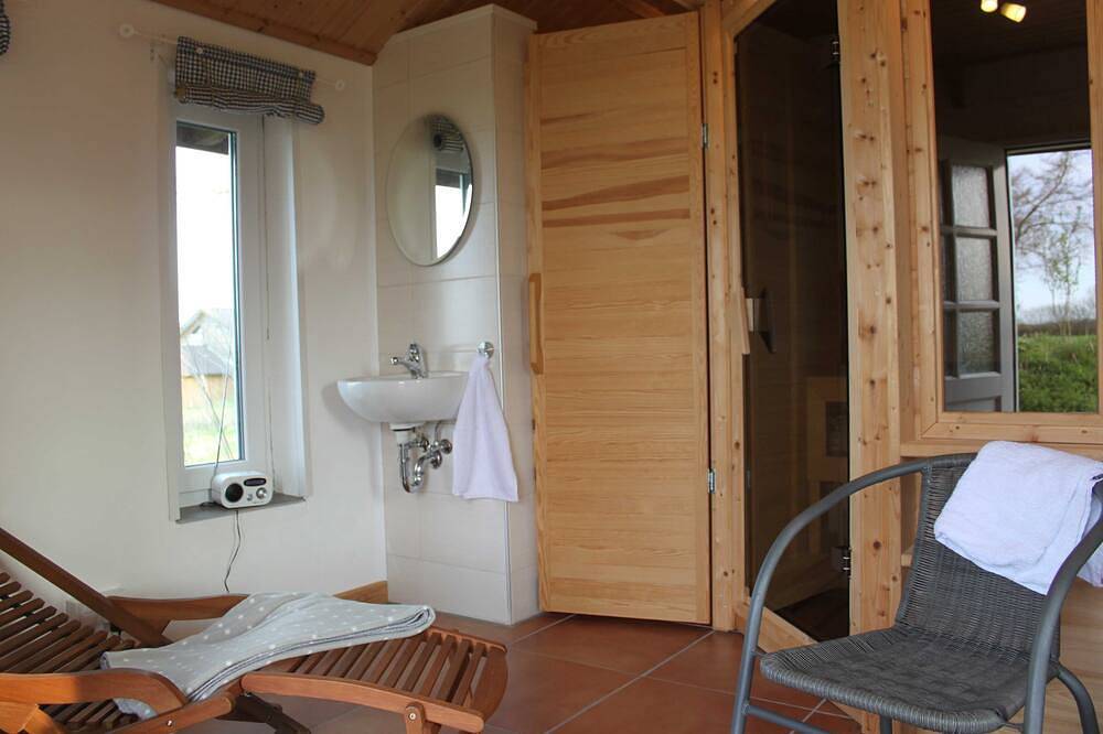 Ganze Wohnung, Ferienwohnung Theo - Ferienhaus Uhlenstraat in Esgrus, Schleswig-Flensburg