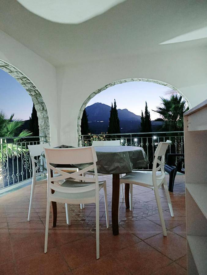 Gîte pour 7 personnes, avec terrasse et jardin à Santa Marina - 2