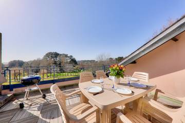 Gîte pour 6 personnes, avec terrasse dans Plage Tumiac