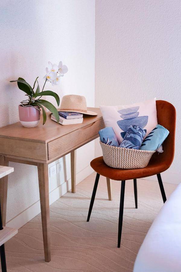 Hôtel pour 2 personnes, avec vue ainsi que terrasse et jardin à Montferrat - 3