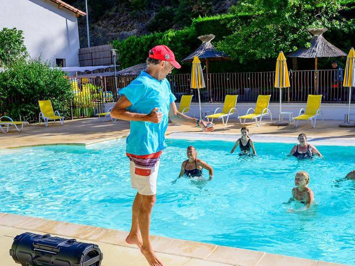 Camping Les Eaux Chaudes - Chalet 4 personnes - 4places - Pmr in Digne-les-Bains, Alpes-de-Haute-Provence