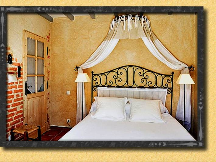 Maison d’hôte pour 4 personnes, avec jardin ainsi que piscine et sauna, adapté aux familles à Sauzon - 3