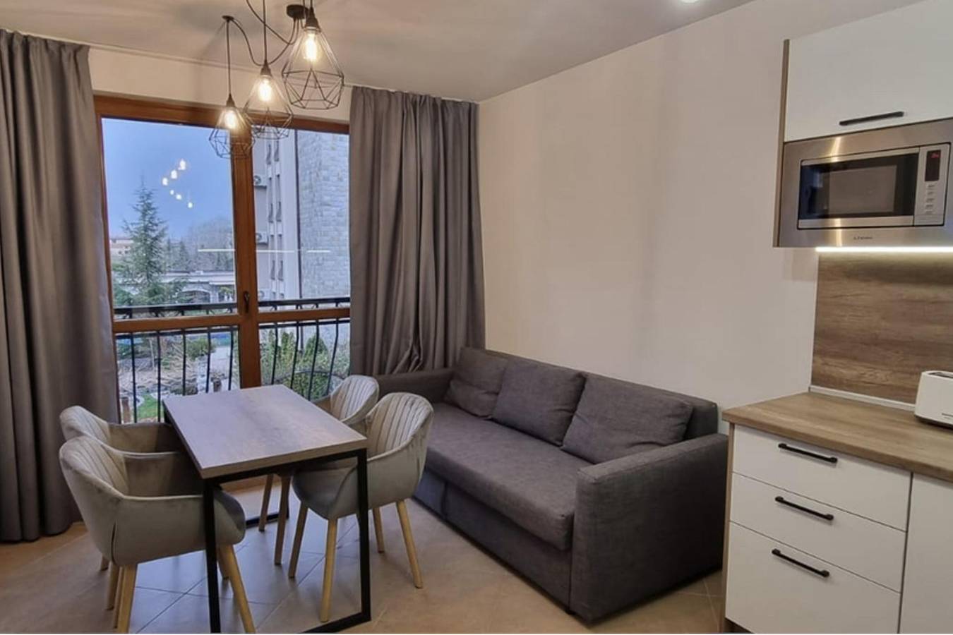 Ganze Ferienwohnung, Apartment Sleeps 4 with Pools Access - Smart Tvs in Sonnenstrand, Oblast Burgas