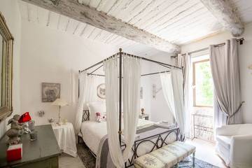 Gîte pour 12 Personnes dans L'Isle-sur-la-Sorgue, Provence, Photo 4