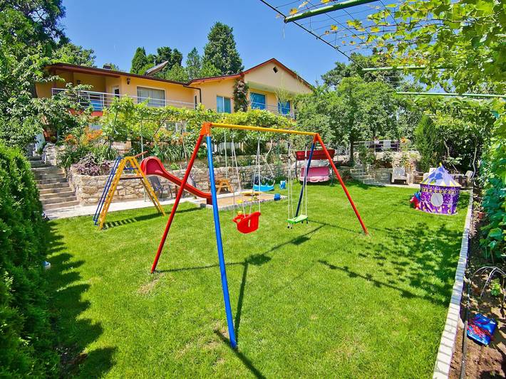 Location de vacances pour 8 personnes, avec terrasse et jardin à Varna (Bulgarie) - 3