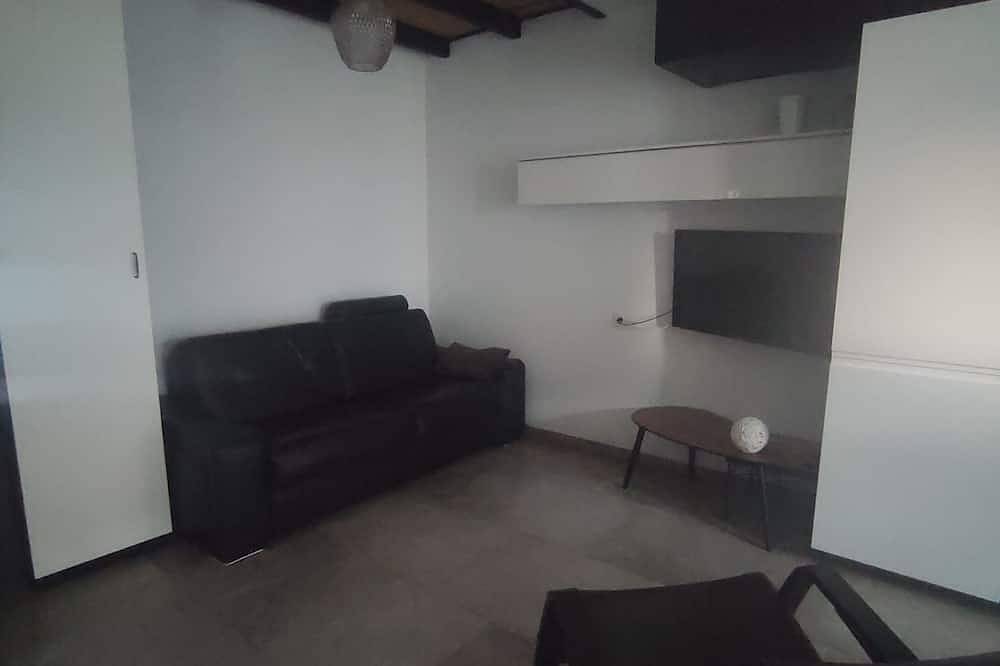 Entire apartment, T2 clim garden comfortable parking in Toulon, Mediterranean Coast (France)