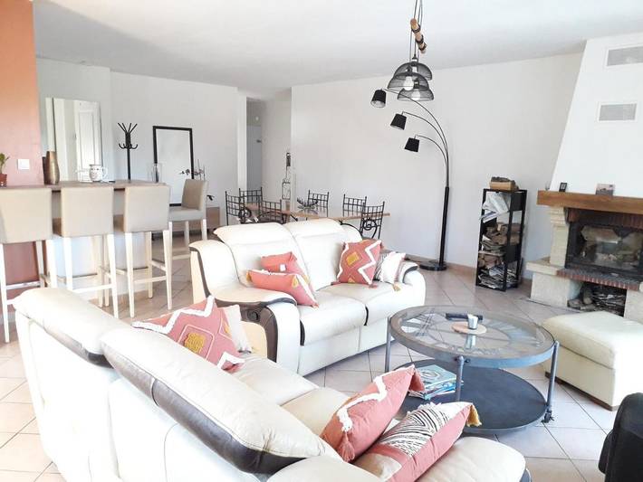 Location de vacances pour 2 personnes, avec piscine et jardin ainsi que terrasse et vue à Canet (Hérault) - 4