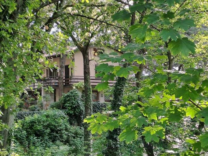 Appartamento per 3 persone, con Balcone e Terrazza nonché Giardino e Panorama a Sasso Marconi