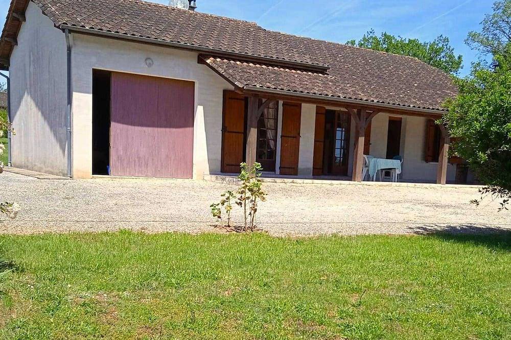 Maison confortable près de Périgueux avec cheminée, jardin et animaux admis in Le Change, Périgord Blanc