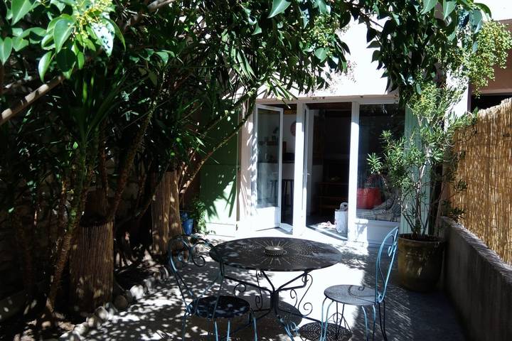 Studio pour 2 personnes, avec jardin