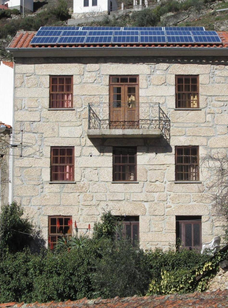 Apartamento inteiro, Basic Triple Room in Alvoco da Serra, Serra da Estrela