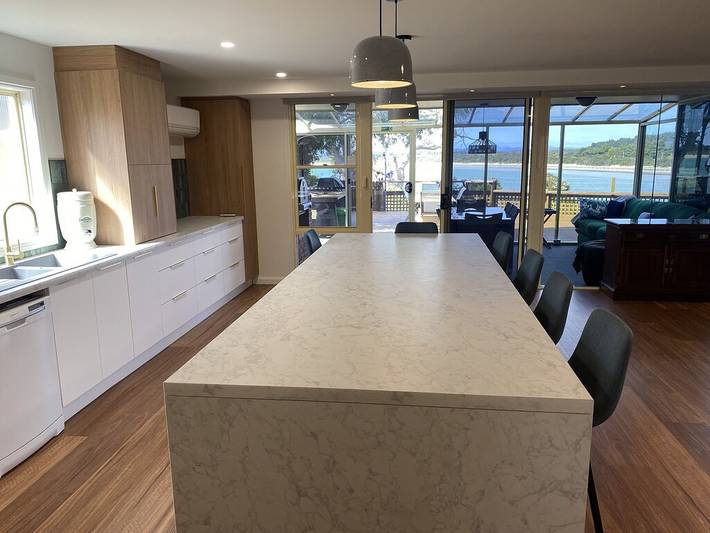 Holiday home for 10 people, with balcony in Tasmania