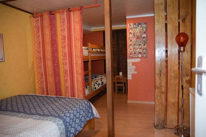 Location de vacances pour 6 personnes, avec piscine et jardin, animaux acceptés à Ban-de-Sapt - 3