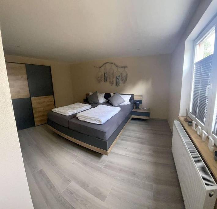 Ferienwohnung für 4 Personen, mit Terrasse und Sauna sowie Ausblick in Üttfeld