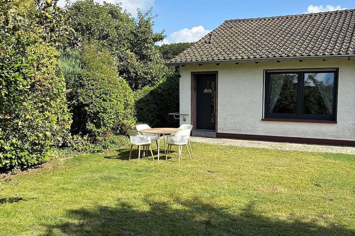 Ferienwohnung für 2 Personen, mit Garten, mit Haustier in Reichshof