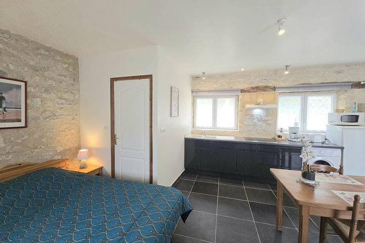 Gîte pour 2 personnes, avec piscine et jardin à Naussannes - 2