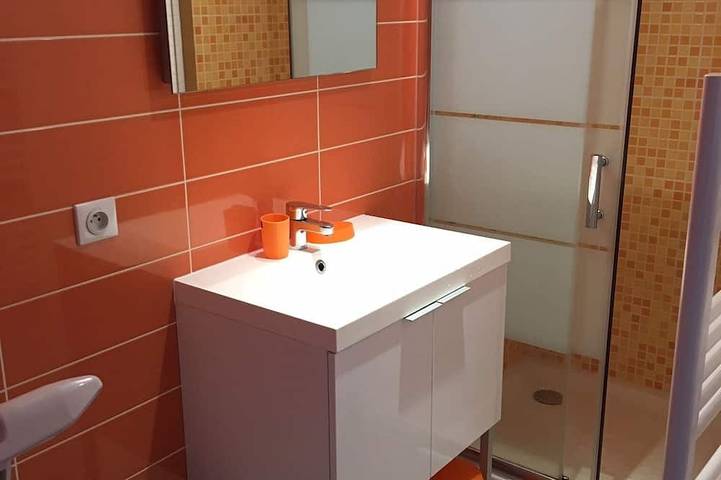 Gîte pour 4 personnes, avec jardin et terrasse dans Plage de Tanchet - 4