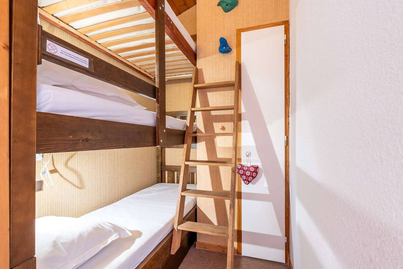 Appartamento intero, Lessy A : Duplex lumineux avec vue sur les montagnes in Chinaillon, Le Grand-Bornand