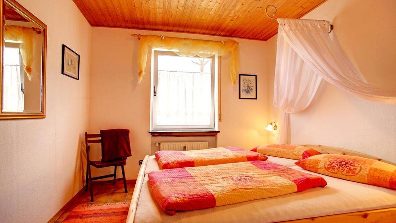 Ganze Ferienwohnung, Ferienwohnung für 2 Personen (50 m²) in Kirn in Kirn, Nahetal