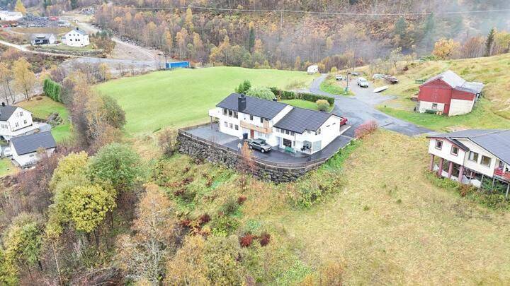 Ferienwohnung für 4 Personen, mit Terrasse und Ausblick in Masfjorden