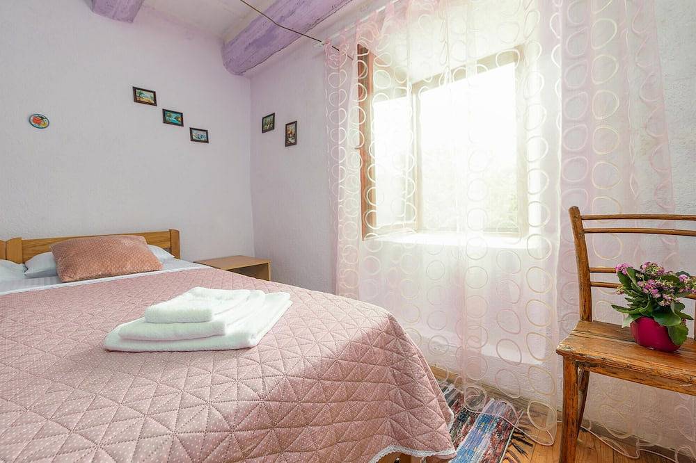 Pine Hill Holiday House in Gračac, Zadar