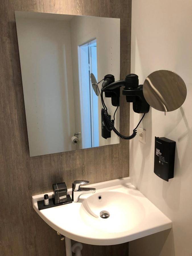 Hôtel pour 2 personnes, avec jardin et jacuzzi ainsi que sauna et terrasse, animaux acceptés à Soignies - 3