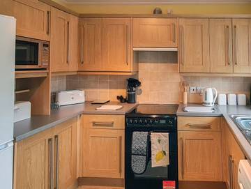 Log Cabin for 4 People in Lancashire, Photo 4