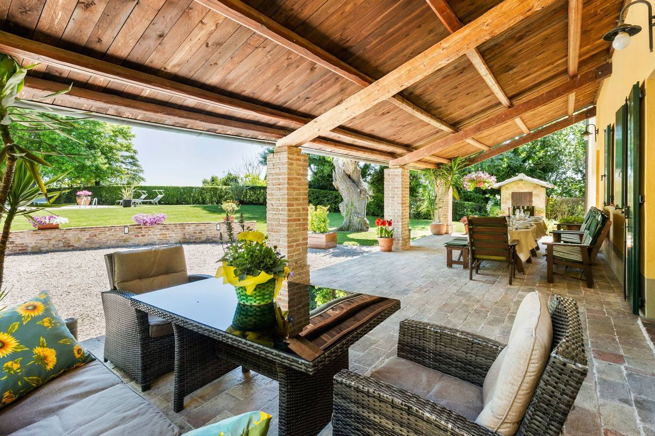 Villa für 12 Personen mit Pool in Pesaro, Valle del Metauro