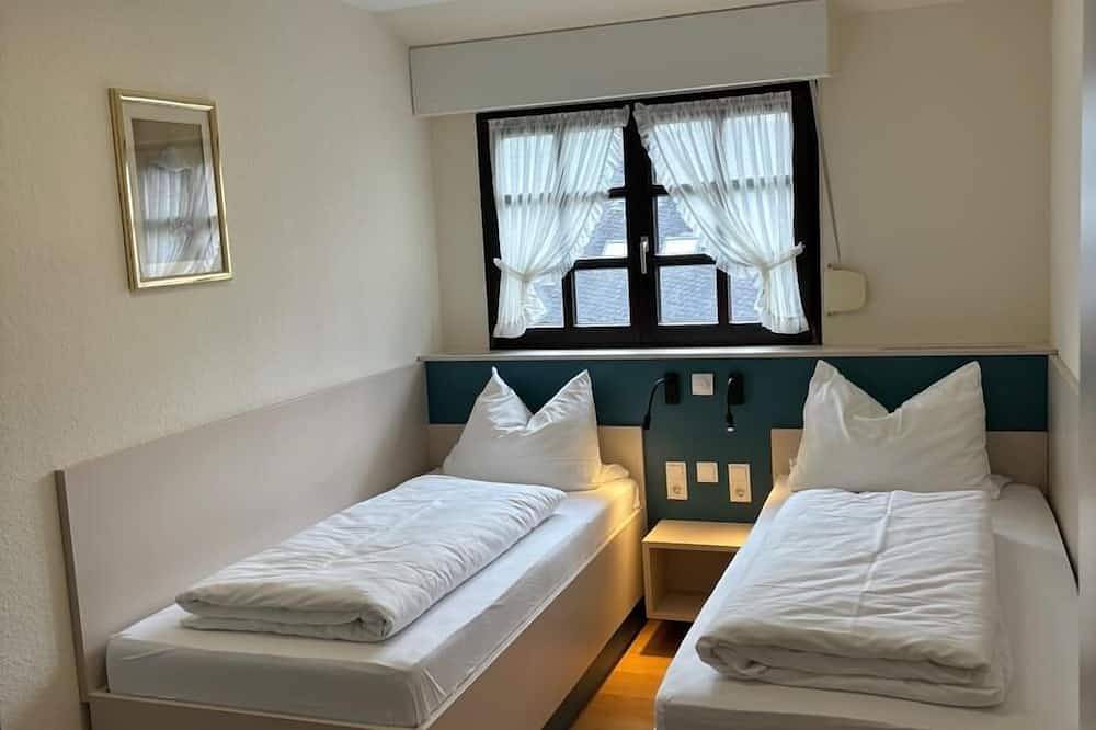 Ganze Wohnung, Wohnung 1 in Bad Sassendorf, Kreis Soest