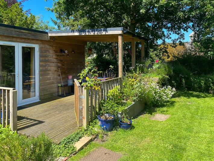 Glamping for 2 people, with garden in East of England