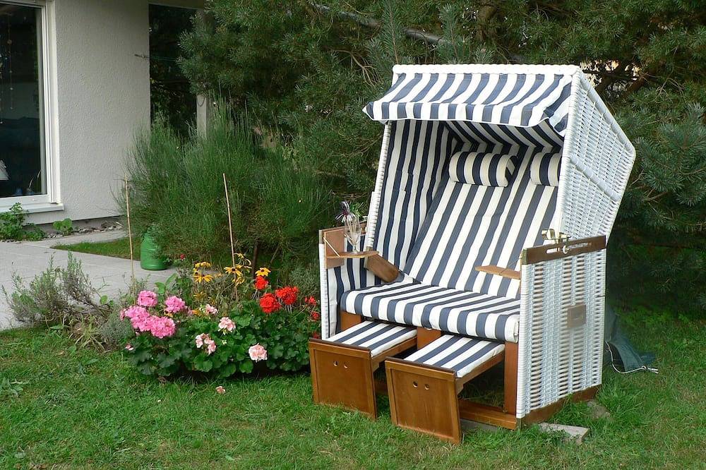 Ganze Wohnung, Kinderfreundliche Fewo in neuem Haus im ostseetypischen   (blau/weißen) St in Körkwitz, Ribnitz-Damgarten