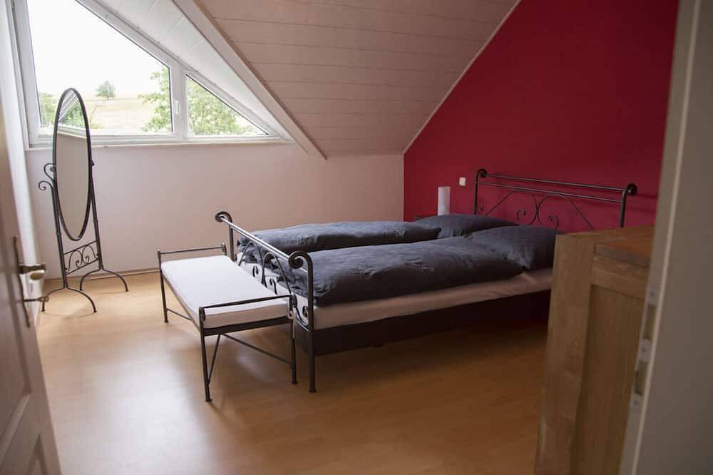 Ganze Wohnung, Apartment im Taunus für 4 Gäste Von Belvilla in Steckenroth, Hohenstein