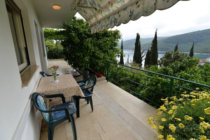Ferienwohnung für 4 Personen, mit Balkon/Terrasse in Rabac