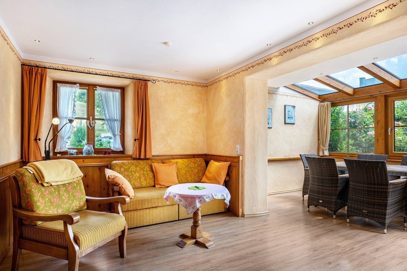 Ganze Wohnung, Apartment 'Weibhauser' mit Bergblick, privater Terrasse und Wlan in Ruhpolding, Bayerische Alpen