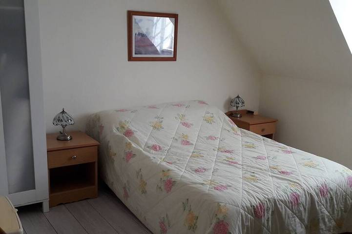 Gîte pour 4 personnes, avec terrasse ainsi que jacuzzi et jardin à Belle-Isle-en-Terre - 2