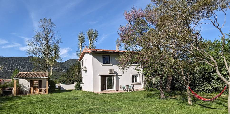 Gîte pour 6 personnes, avec piscine, animaux acceptés