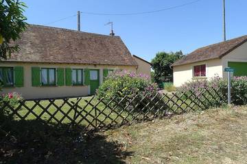 Gîte pour 4 personnes, avec terrasse, animaux acceptés à Congé-sur-Orne