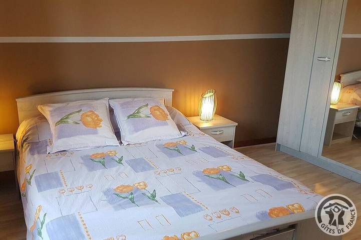 Location de vacances pour 7 personnes, avec jardin à Saint-Germain-Nuelles - 4