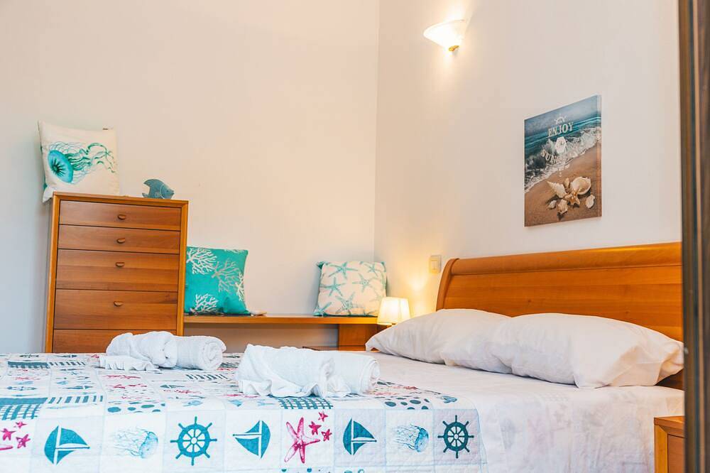 Villa-Superior-Eigenes Badezimmer-Gartenblick-Il Sogno case vacanze 4 in Sant'Anna Arresi, Carbonia-Iglesias Provinz