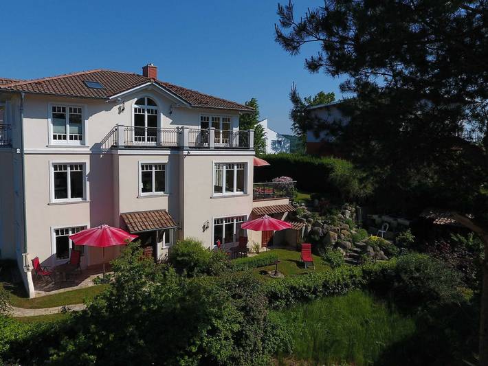 Ferienwohnung für 2 Personen, mit Balkon und Terrasse sowie Garten in Binz - 2
