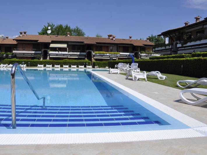 Ferienhaus für 4 Personen, mit Terrasse und Garten sowie Pool in Lazise - 3