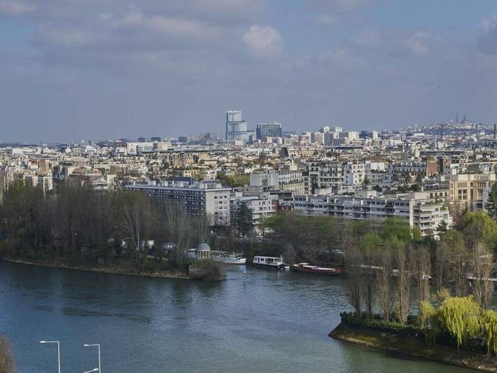 Location de vacances pour 4 personnes, avec Terrasse et Jardin dans La Défense - 2