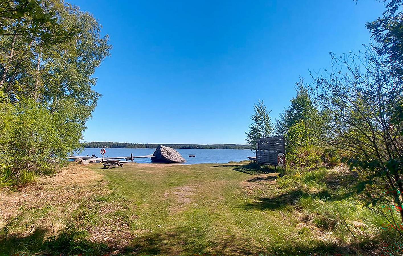 Ferienhaus für 4 Personen mit Terrasse in Hjälmaren