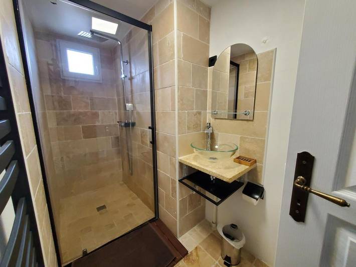 Gîte pour 2 personnes, avec jardin et vue à Milhaud - 3